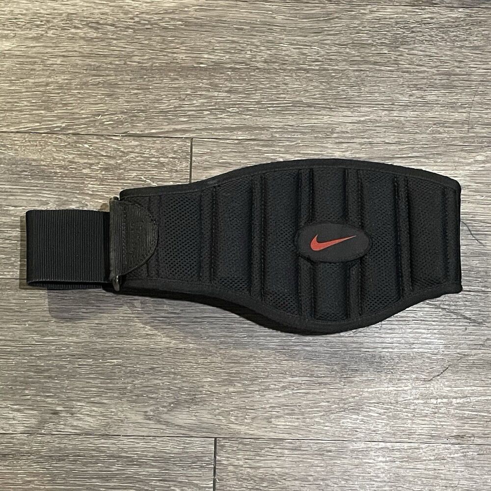 Nike Cross Training Weight Lifting Belt Black Size M Nylon Hook and Loop